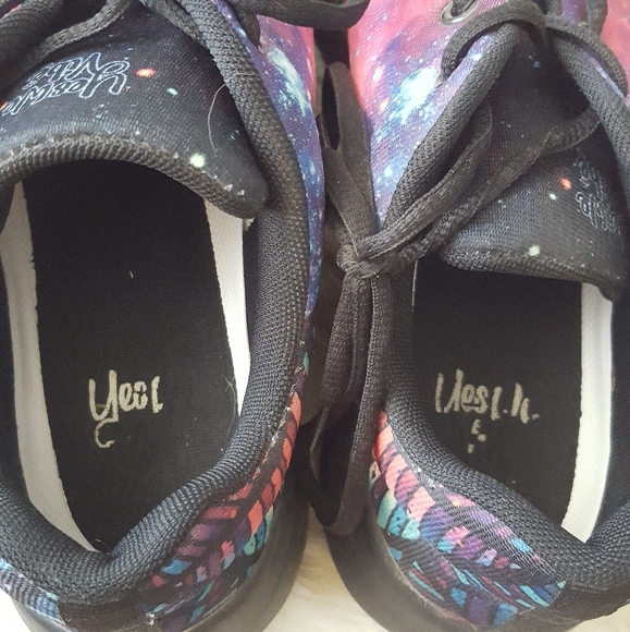 🌙YES WE VIBE Aztec Galaxy Shoes - Picture 6 of 11